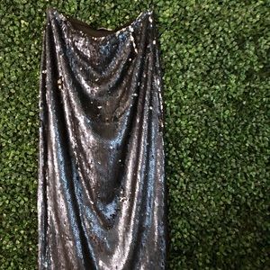 CLOSET CLEAN OUT • Sequins skirt